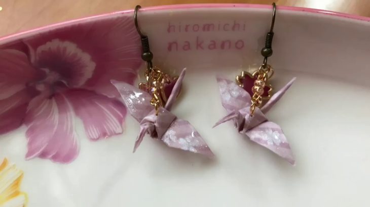 ハンドメイド♡折り鶴と桜のレジンのピアス
