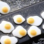 プラバンとレジンで作るスマホケース【目玉焼きいっぱい🍳フェイクフード】ピアスも DIY Fried Eggs Phone Case
