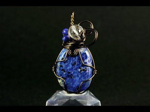 ワイヤーペンダントトップ　～ラピスラズリ～ / Lapis Lazuli  Pendant