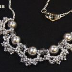 【ビーズステッチ】ビーズでレース編みのようなペンダントネックレス☆作り方　How to make：Swarovski pearls pendant necklace.