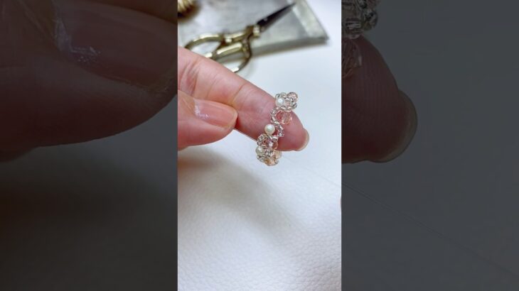 少しのビーズで❤︎カンタンかわいい交差編みリング💍　#ビーズアクセサリー #ビーズリング #handmade #初心者向け #diy #簡単ハンドメイド