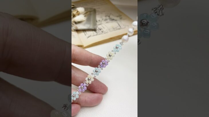 淡水パールとお花のブレスレット✨　#ビーズアクセサリー #ハンドメイド #diy #ビーズブレスレット #簡単ハンドメイド #ビーズブレスレット作り方